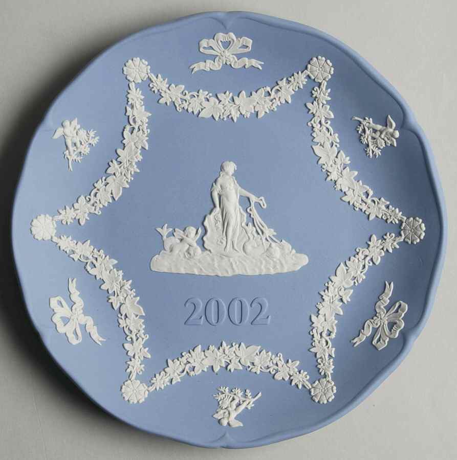 Wedgwood Annual Jasperware Plate Venus & Dolphins - Boxed by Wedgwood-1