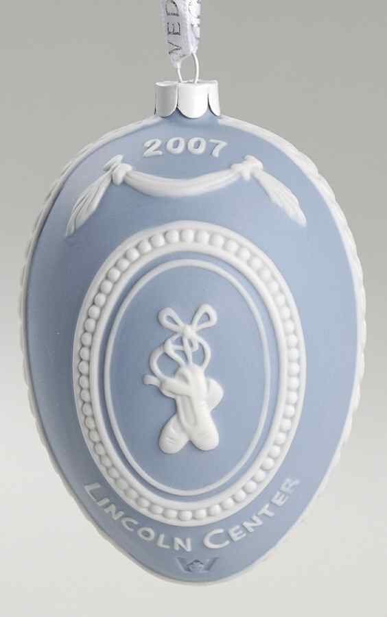 Lincoln Center Ornament 2007 Lincoln Center Egg - Boxed by Wedgwood-1