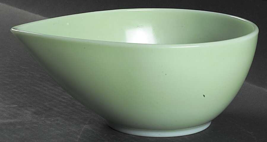 Jade Ite (Restaurant Ware, Older) 7" 2 Quart Swedish Modern Mixing Bowl by Anchor Hocking-1