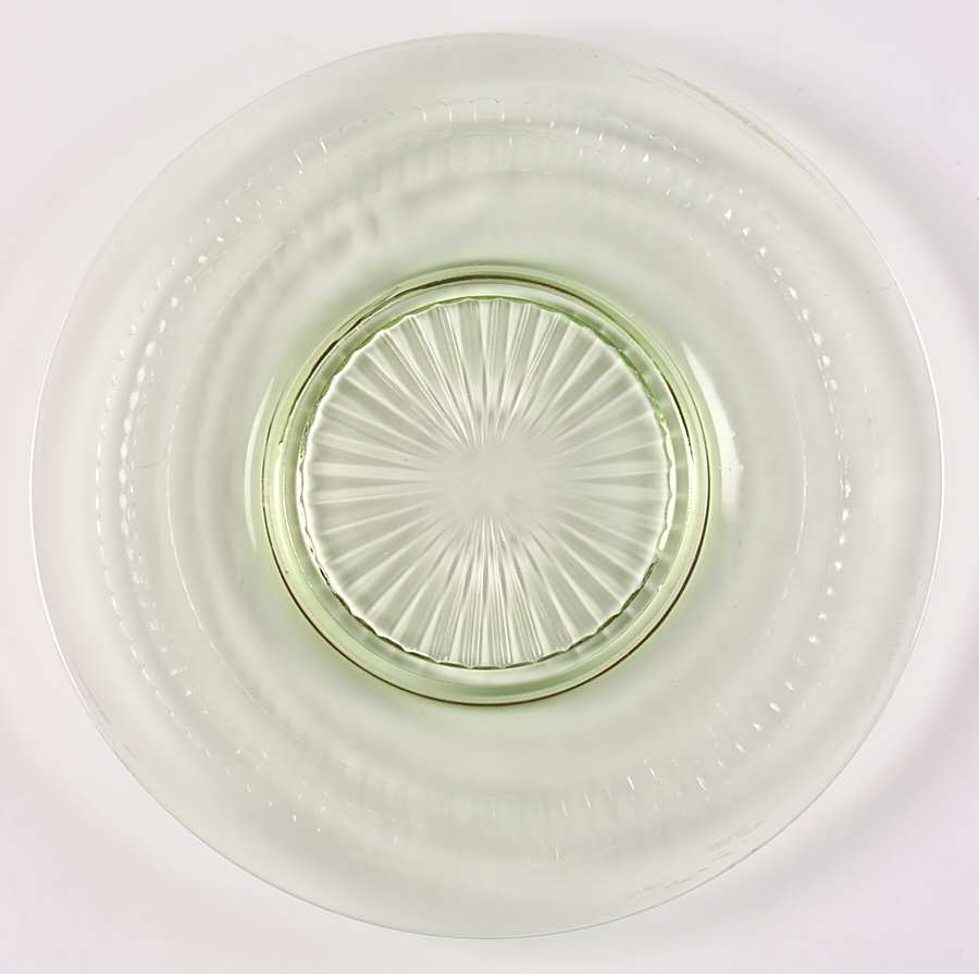 Roulette Green Luncheon Plate by Anchor Hocking-1