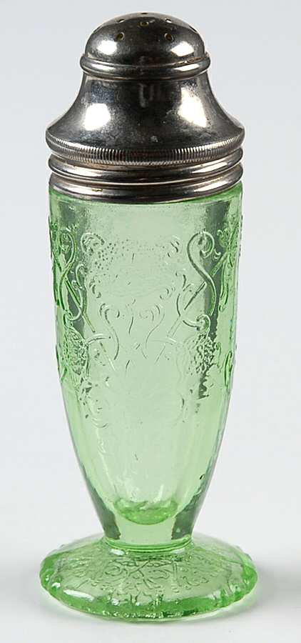 Florentine 1 Green Footed Shaker & Metal Lid by Hazel-Atlas-1
