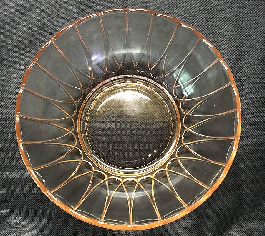 Newport Pink Large Fruit Bowl by Hazel-Atlas-1