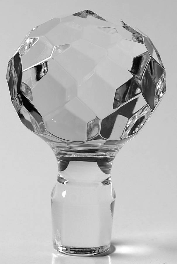Evora (Cut) Stopper for Whiskey Decanter by Atlantis-1