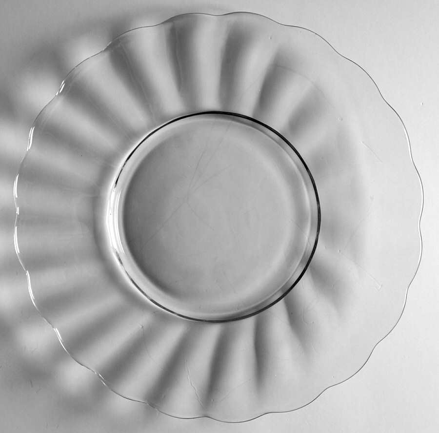 Moments Luncheon Plate by Anchor Hocking-1
