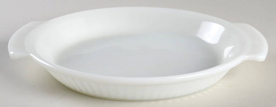Anchorwhite (Milk White) 9'' Pie Plate by Anchor Hocking-1