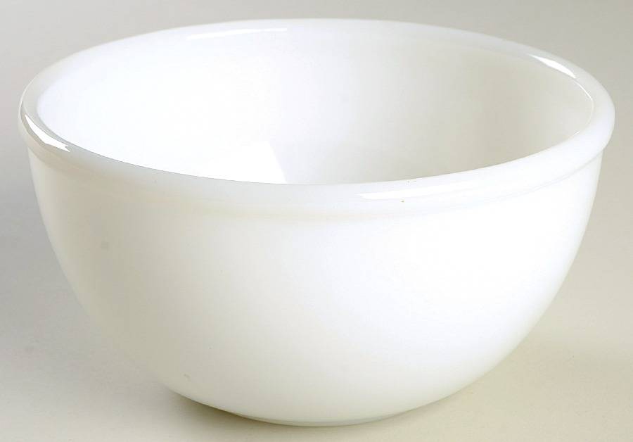 Anchorwhite (Milk White) 7" Mixing Bowl by Anchor Hocking-1