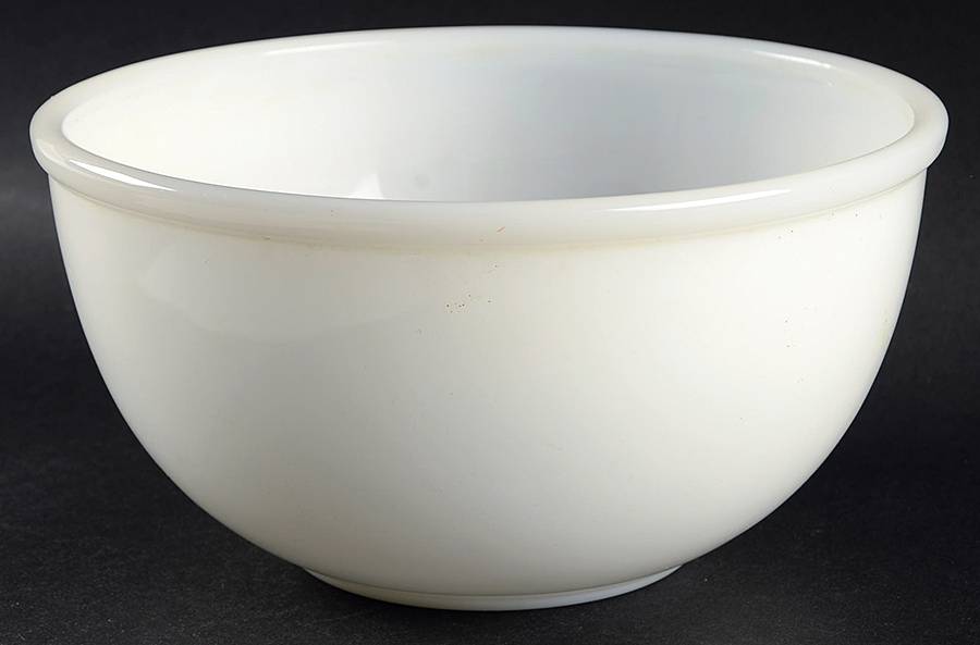 Anchorwhite (Milk White) 8" Mixing Bowl by Anchor Hocking-1