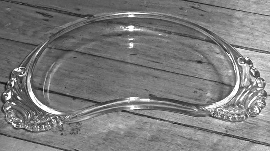 Parti-Ade Crescent Shape Dish by Hazel-Atlas-1