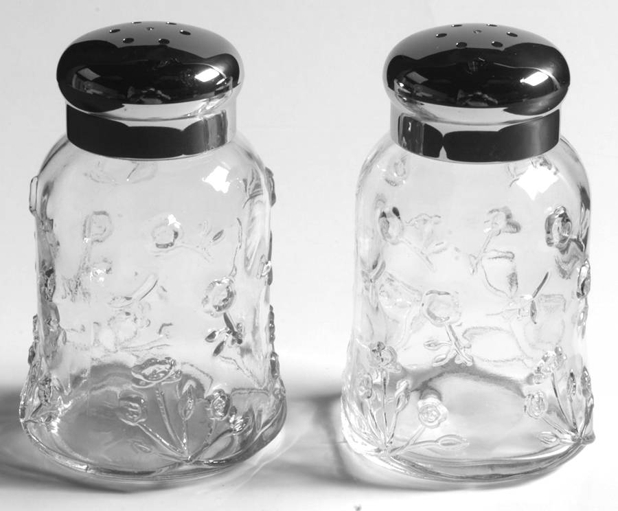 Savannah Clear Shaker Set & Plastic Lids by Anchor Hocking-1