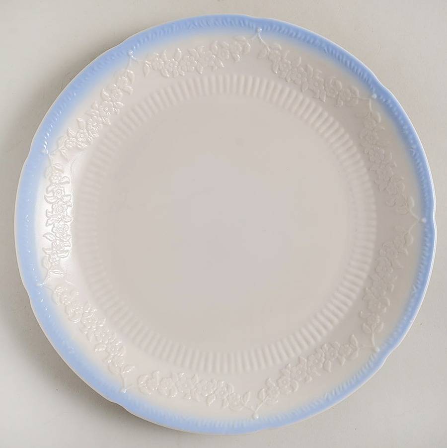 Alice Ivory (Blue Trim) Dinner Plate by Anchor Hocking-1