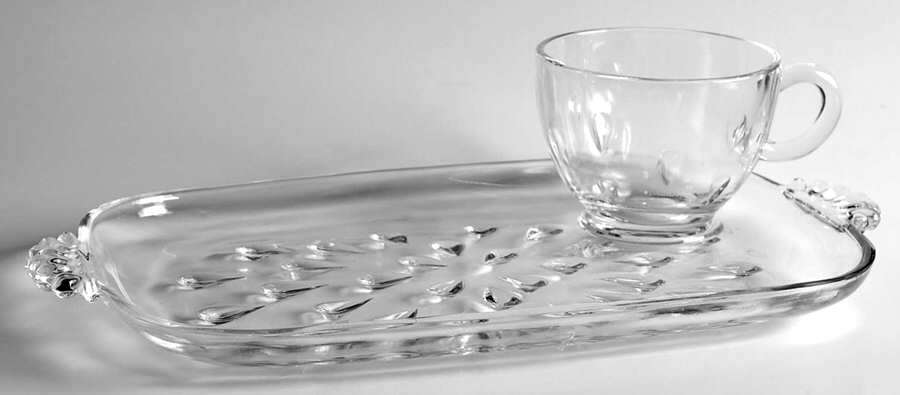 Informal (Clear, Teardrop) Snack Plate & Cup Set by Hazel-Atlas-1