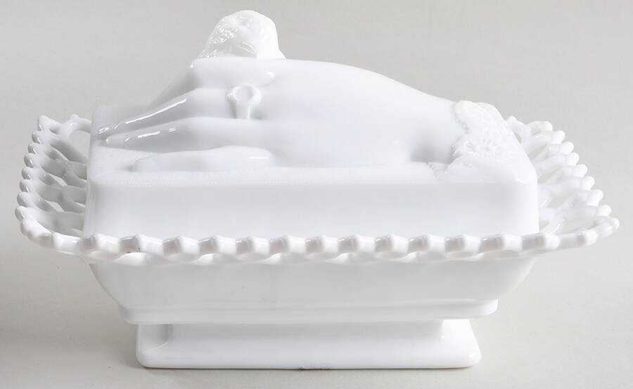 Animals & Figurines Glove Box & Lid by Atterbury Glass Co.-1