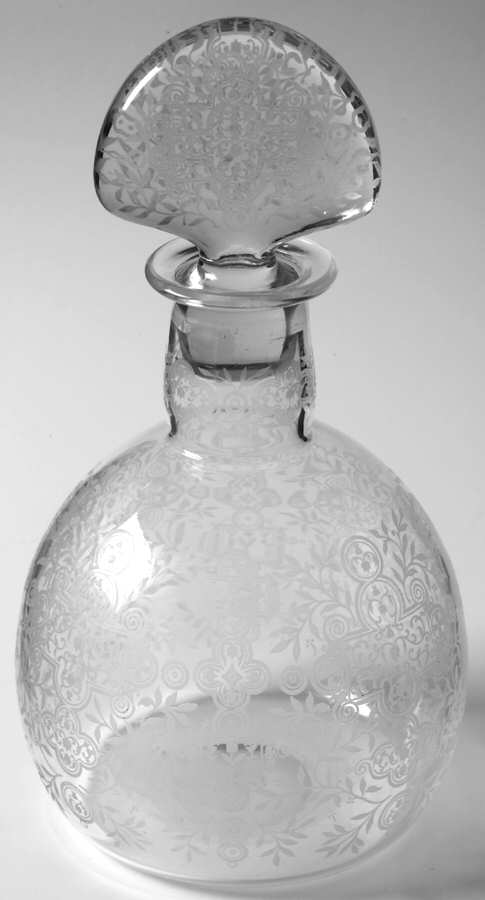 Marillon Decanter & Stopper by Baccarat-1
