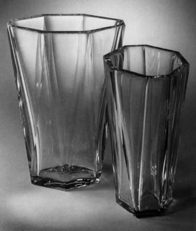 Ariane 11" Straight Vase by Baccarat-1