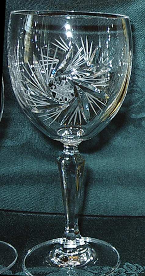 Nicole (Curved Arches) Wine Glass by Bohemia Crystal-1