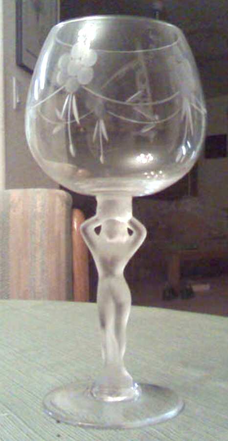 BAY8 Wine Glass by Bayel-1