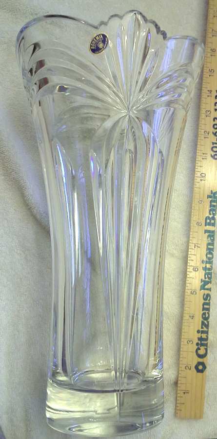 B8H1 15" Flower Vase by Crystalite Bohemia-1