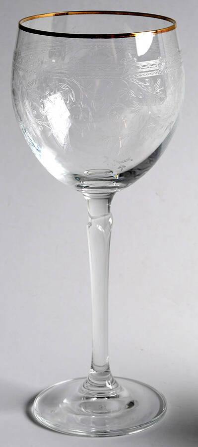 Alessa Wine Glass by Bohemia Crystal-1