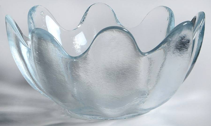 Bowls & Centerpieces #6143S 5" Scalloped Bowl by Blenko-1