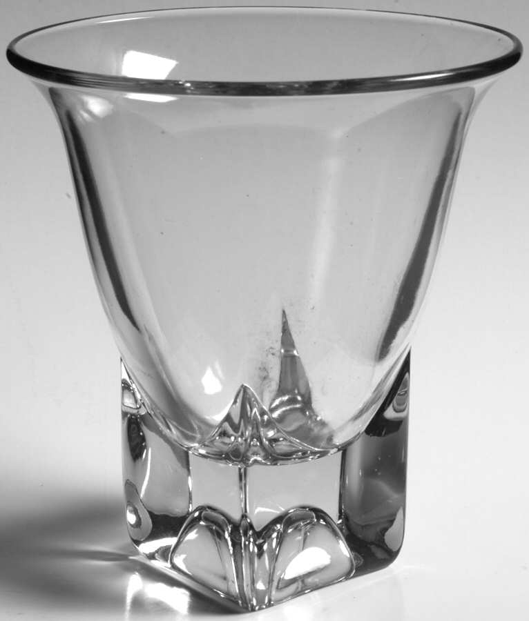 Cambridge Square (Square Base) Flower Vase by Cambridge-1