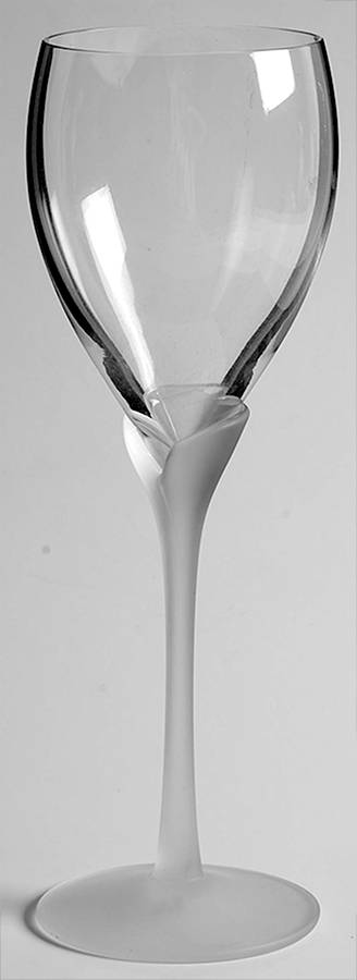 Amaryllis (Satin) Wine Glass by Colony-1
