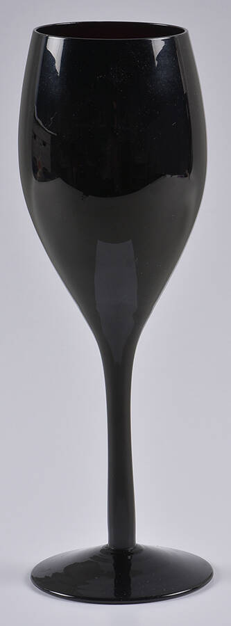 Caterina Black Fluted Champagne by Colony-1