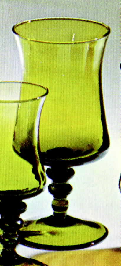 Richmond Green Wine Glass by Colony-1