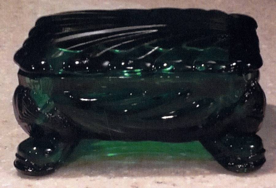Caprice Emerald Green Cigarette Box & Lid by Cambridge-1
