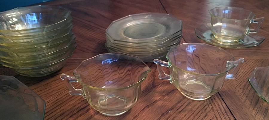 Decagon Yellow Creamer by Cambridge-1