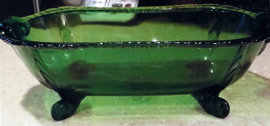 Gadroon Forest Green 4-Toed Footed Bowl by Cambridge-1