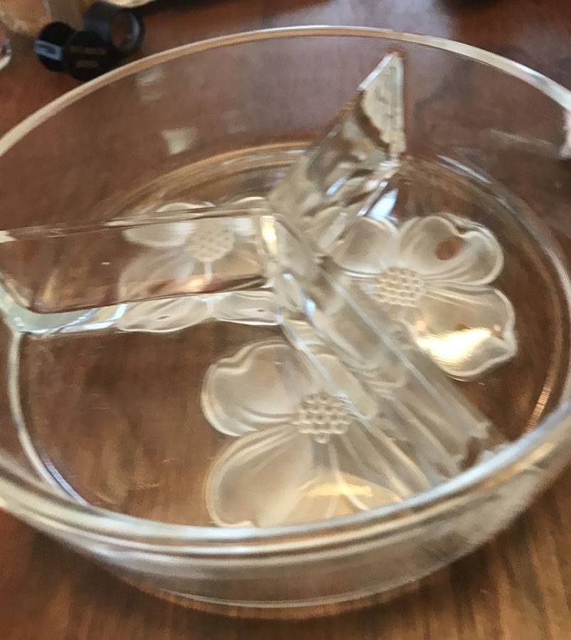 Dogwood Clear (Satin) 3-Part Candy Box No Lid by Colony-1