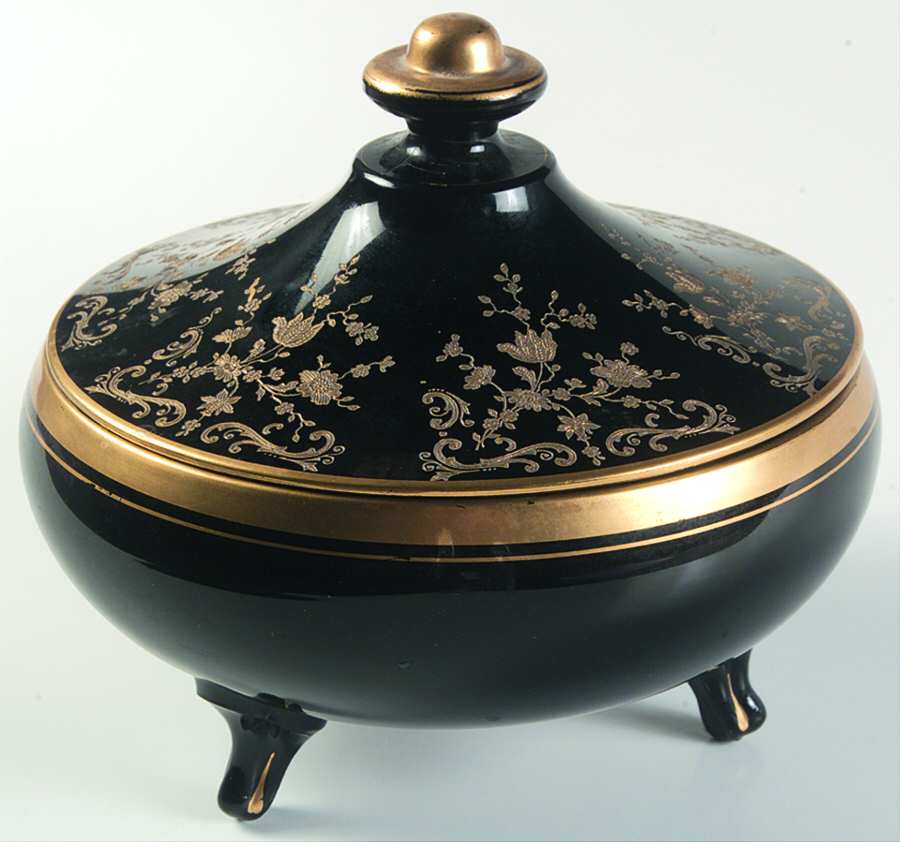 Chantilly Black (Gold Encrusted) 3 Toed 6" Candy Dish with Lid by Cambridge-1