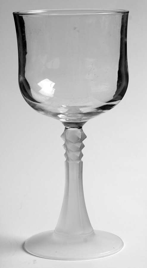 CRA37 Frosted Wine Glass by Cristal D'Arques - Durand-1