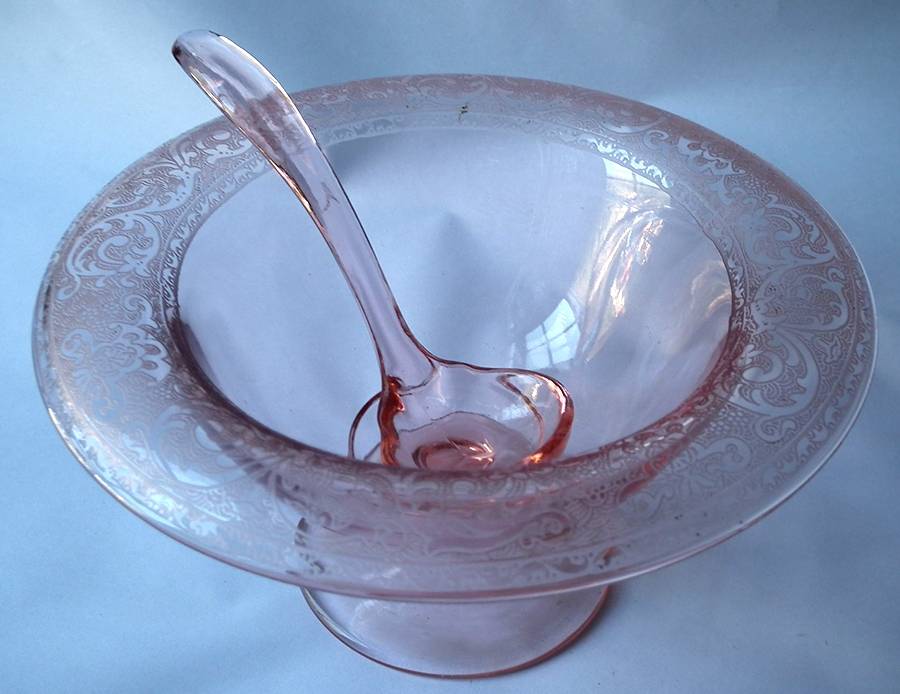 Etch 725 Pink (No Trim) Mayonnaise and Ladle by Cambridge-1