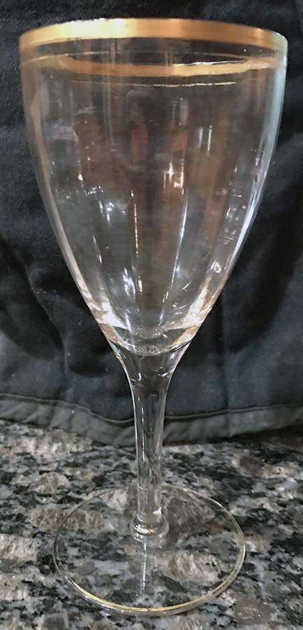 3051 Gold Trim Wine Glass by Cambridge-1