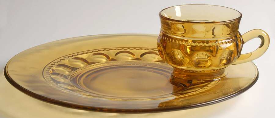COLor Crown Citron (Yellowish Green) Snack Plate & Cup Set by Colony-1
