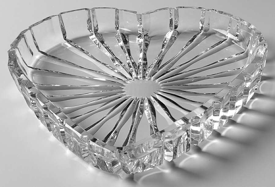 CSK11 Heart Dish by Ceska-1