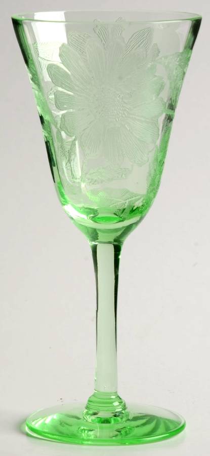 Chrysanthemum Emerald Green (Light) Wine Glass by Cambridge-1