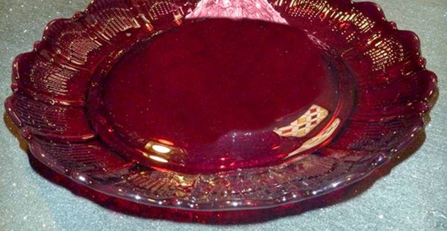 Seashell Ruby (Carmen) 7" Salad Plate by Cambridge-1