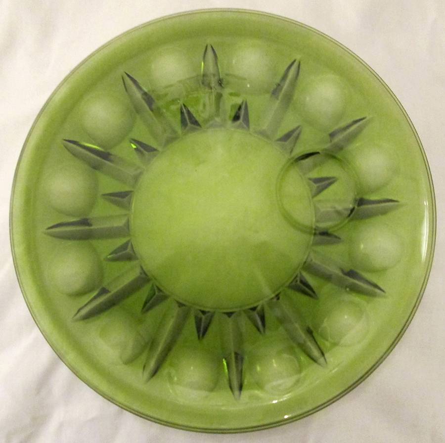 Regency Green (Avocado) Snack Plate No Cup by Colony-1