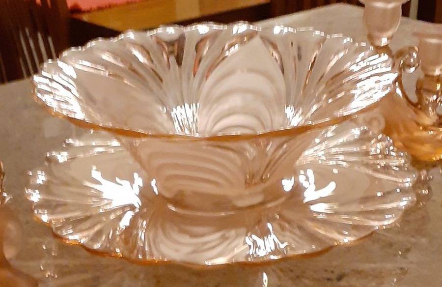 Alpine Pink (La Rosa) (#300) 12" Belled Bowl by Cambridge-1