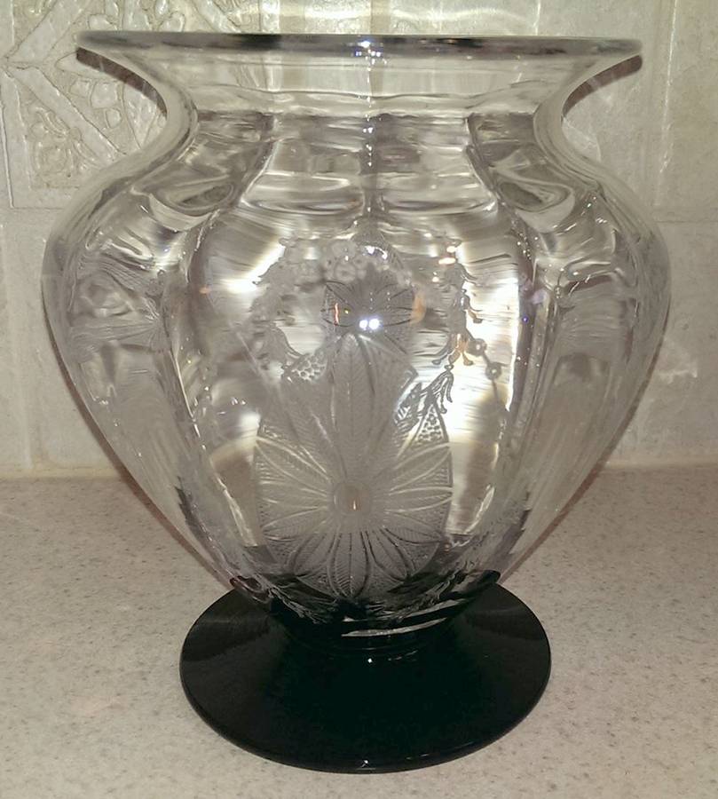 Majestic Black and Clear 6" Flower Vase by Cambridge-1