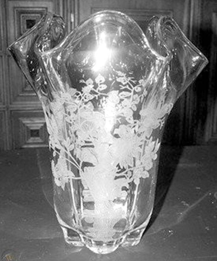 Indian Tree 8" Flower Vase by Duncan & Miller-1
