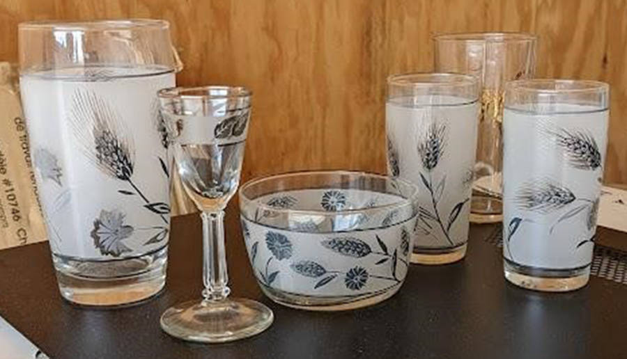 Wild flower Cordial Glass by Duz Crystal-1