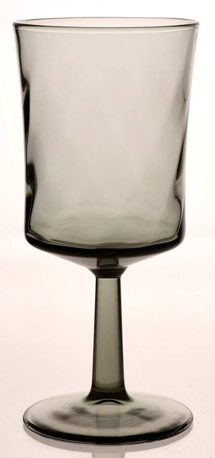 D2Z2 Wine Glass by Duz Crystal-1
