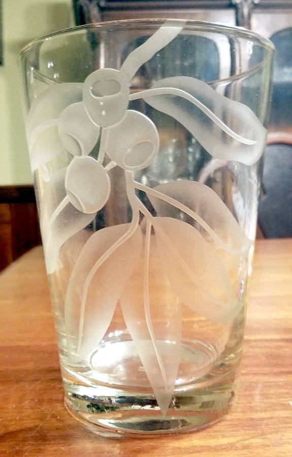 DTC13 7" Flower Vase by Dorothy Thorpe-1
