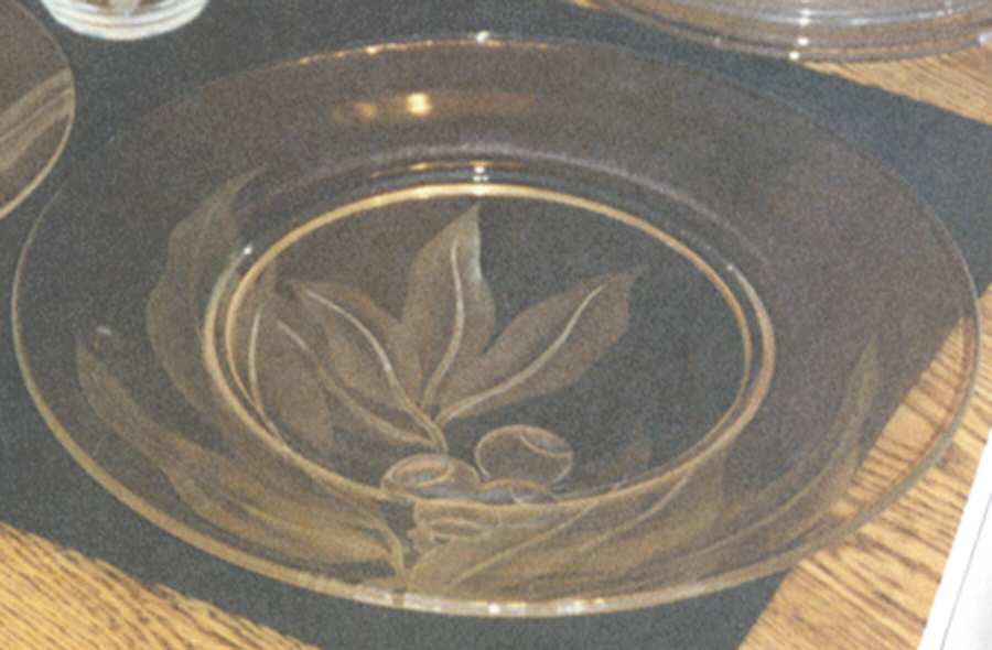 DTC13 Dinner Plate by Dorothy Thorpe-1