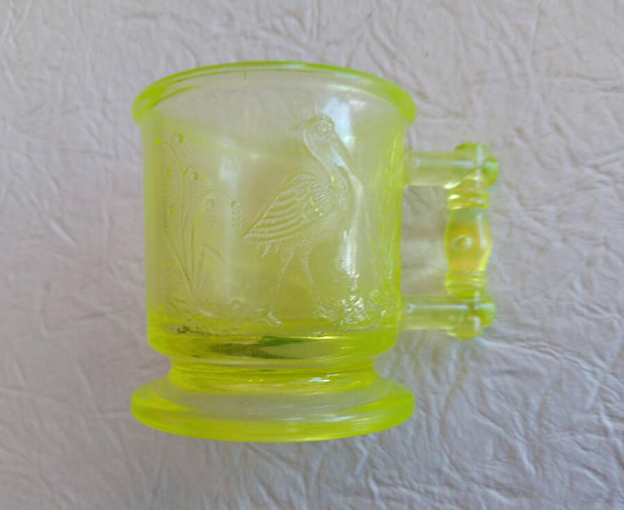 Animals & Figurines Mug Miniature-Bird by Degenhart Glass Co-1