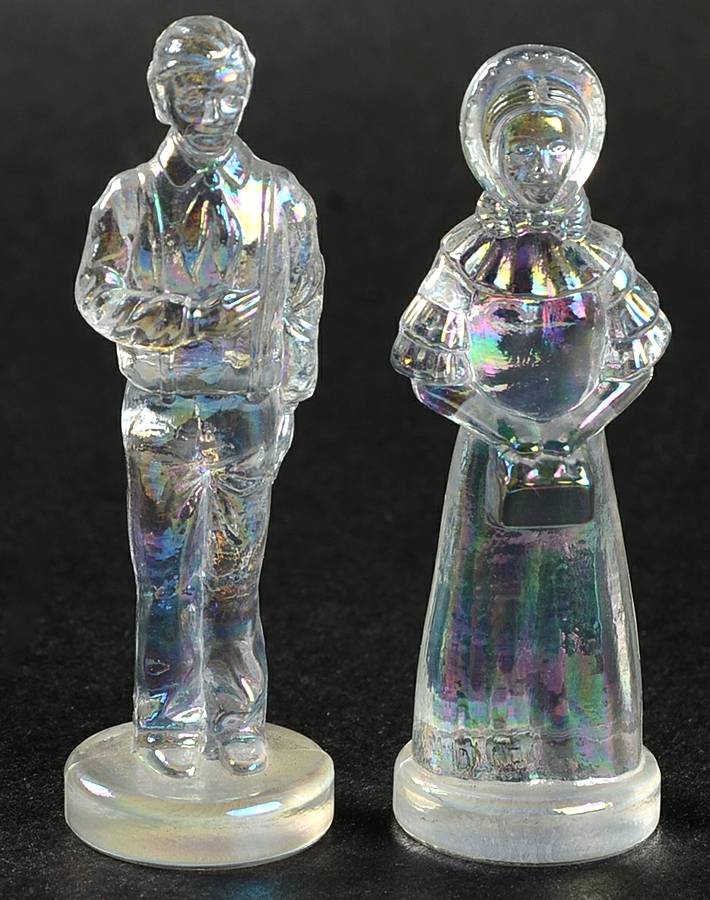 Animals & Figurines John & Priscilla Alden by Degenhart Glass Co-1