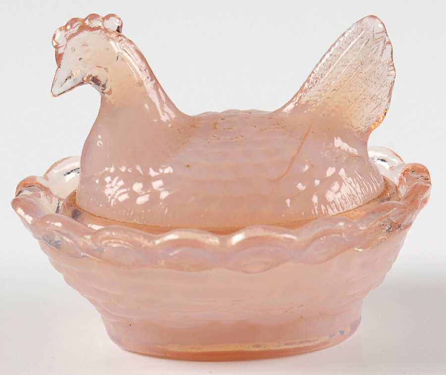 Animals & Figurines Chick Salt with Lid by Degenhart Glass Co-1
